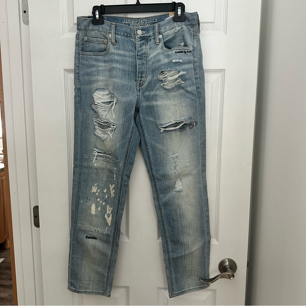 American Eagle Straight legged ripped jeans